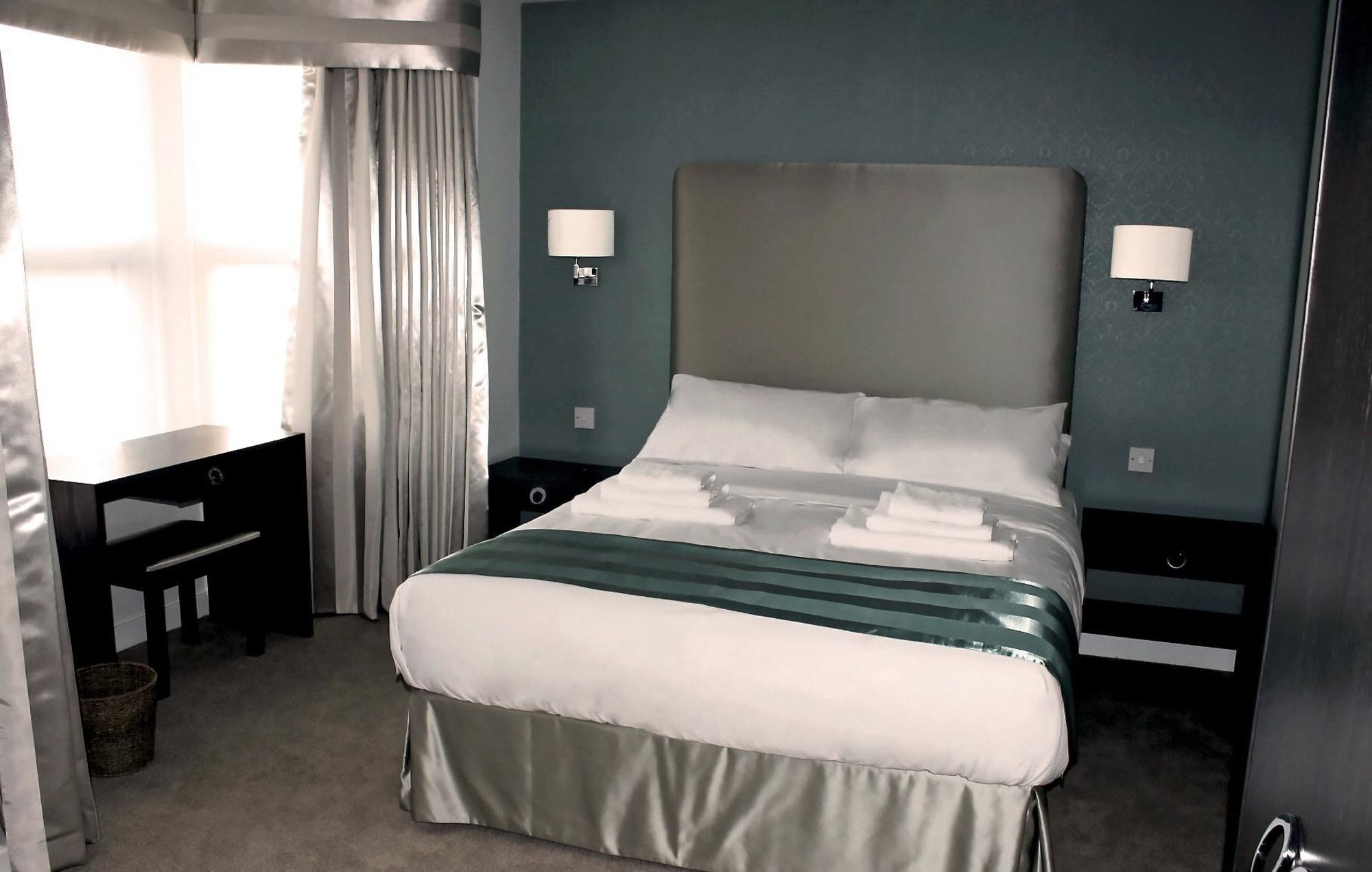 Mccafferty'S Guesthouse Ilford